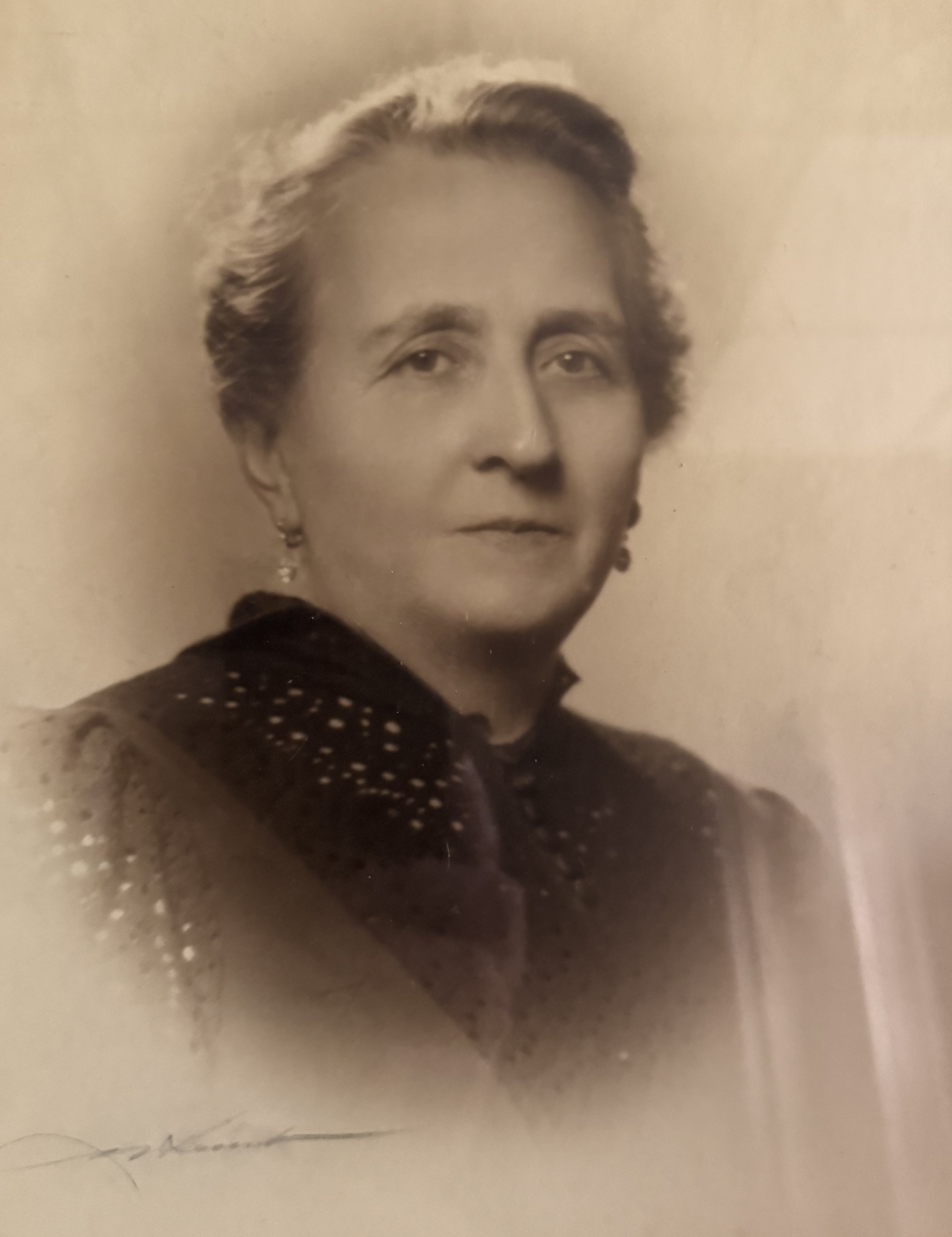Esposa de Antonio Flores Martínez